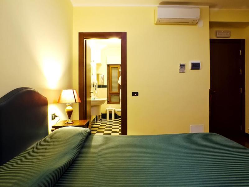 Relax Style House Central Rooms เปสการา ภายนอก รูปภาพ