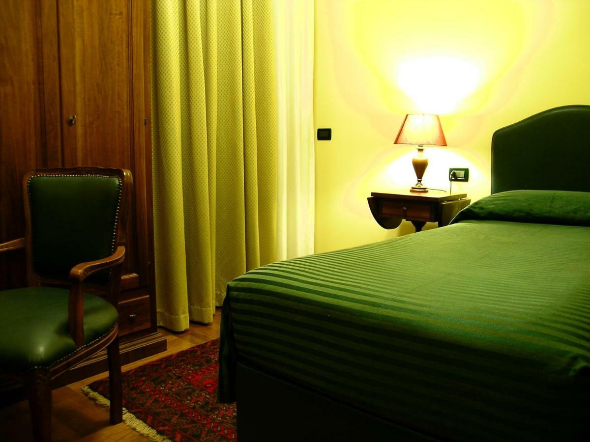 Relax Style House Central Rooms เปสการา ภายนอก รูปภาพ